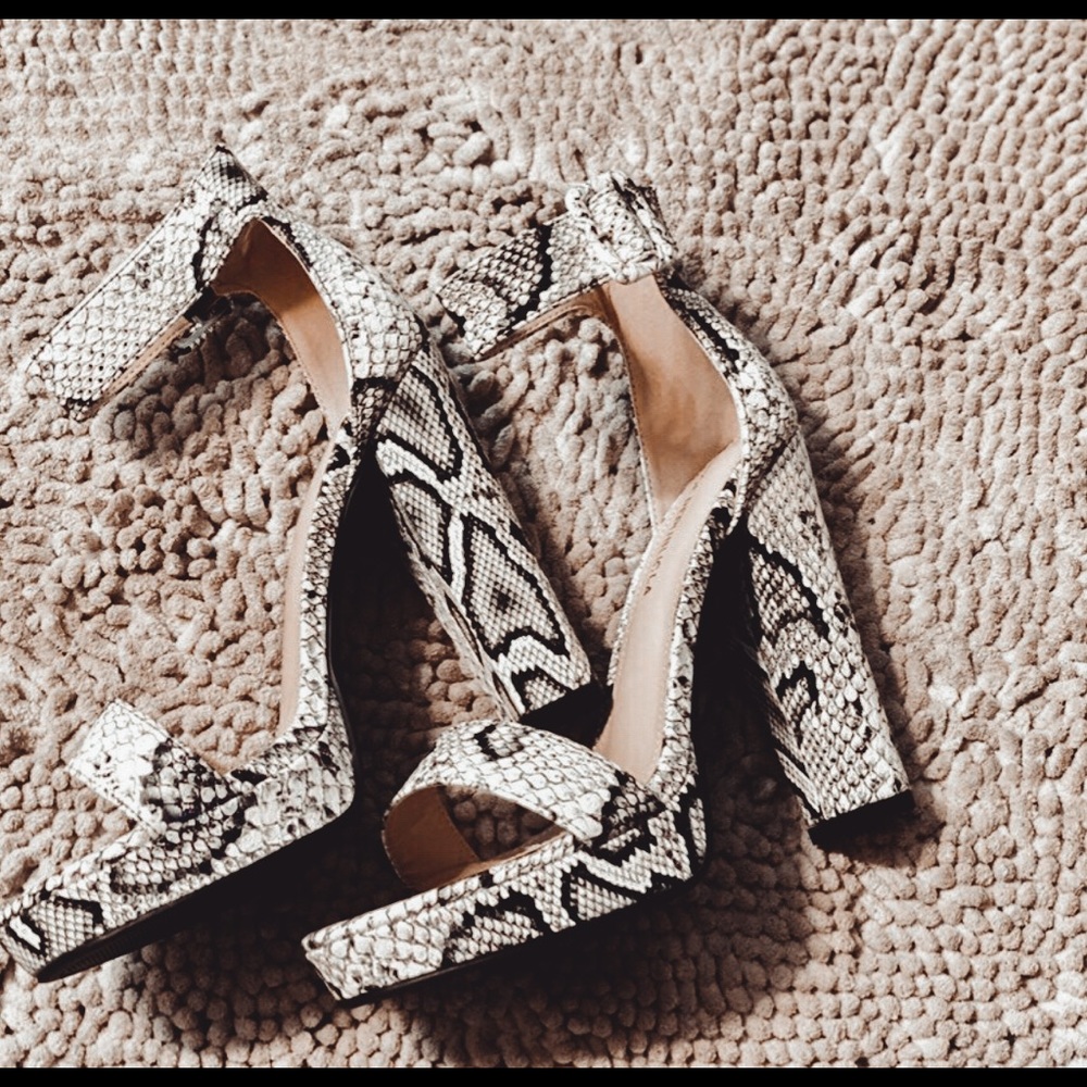 New Women’s Snake Print Chunky High Platform Heels - Picture 4 of 5